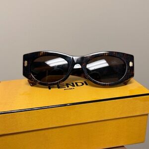 Fendi Tortoiseshell Frame Sunglasses with Dark Brown Lenses